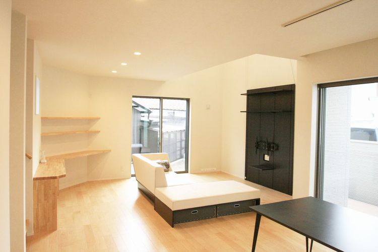 GRAFTEKT HOUSE